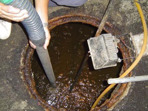 番阳镇隔油池清理